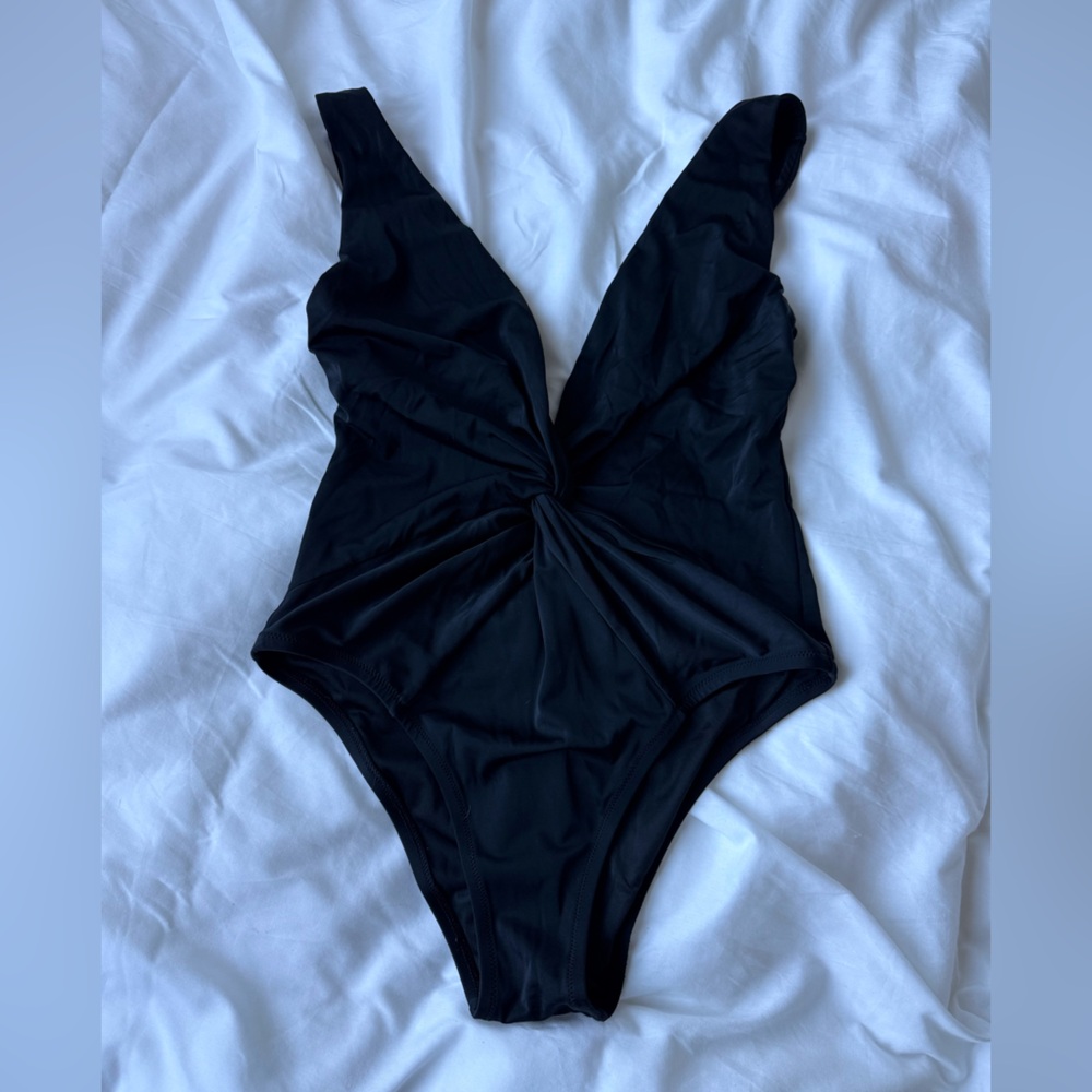 Victoria's Secret One Piece Swimsuit Black Size Large